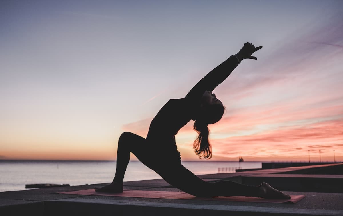Pomadas para el dolor muscular y articular: cuáles funcionan y cuáles solo calientan